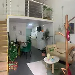 Shanghai Garden Historical Loft Apartment With Courtyard And Citywalk- Near Downtown Wukang Road